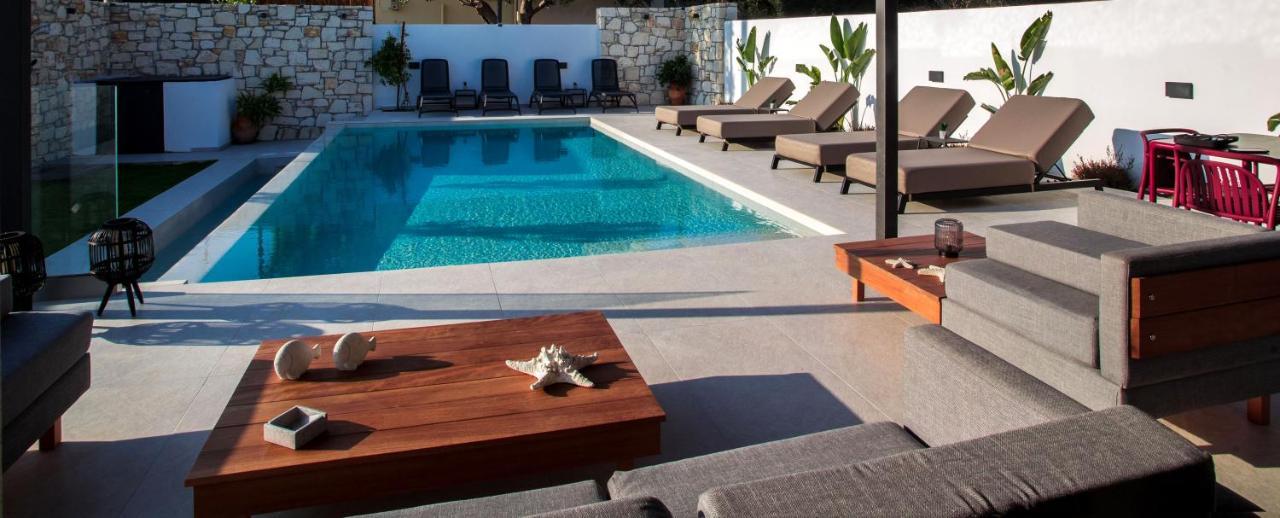 Avrilia Seaside Villa Heated Pool Almirída Kültér fotó