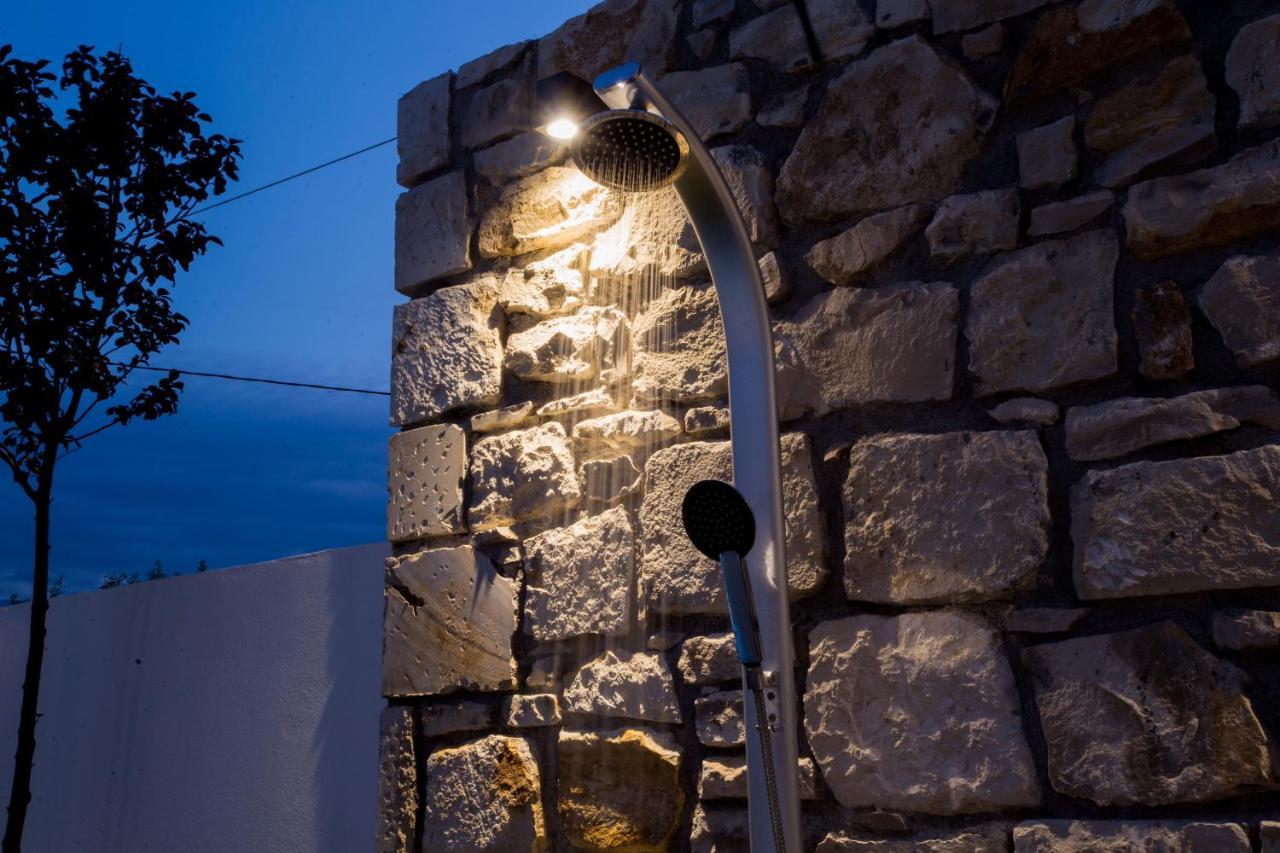 Avrilia Seaside Villa Heated Pool Almirída Kültér fotó