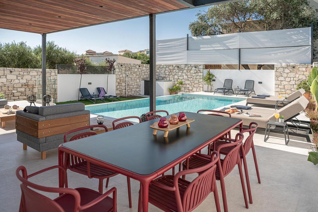 Avrilia Seaside Villa Heated Pool Almirída Kültér fotó